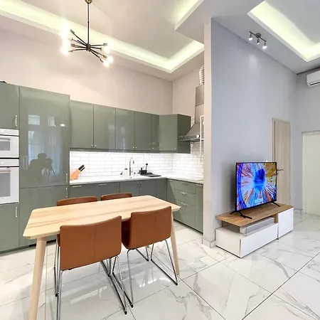 布达城堡链子桥公寓民宿 Apartment *