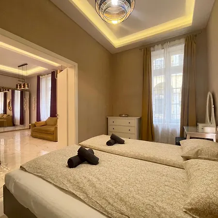 Apartman 布达城堡链子桥公寓民宿 Budapest